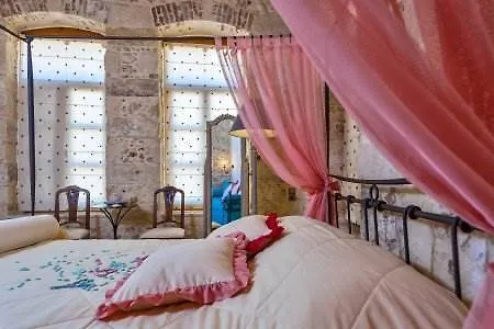 La Strada Suites Creta