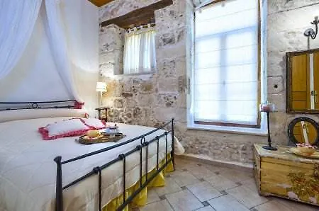 La Strada Suites فندق 4*